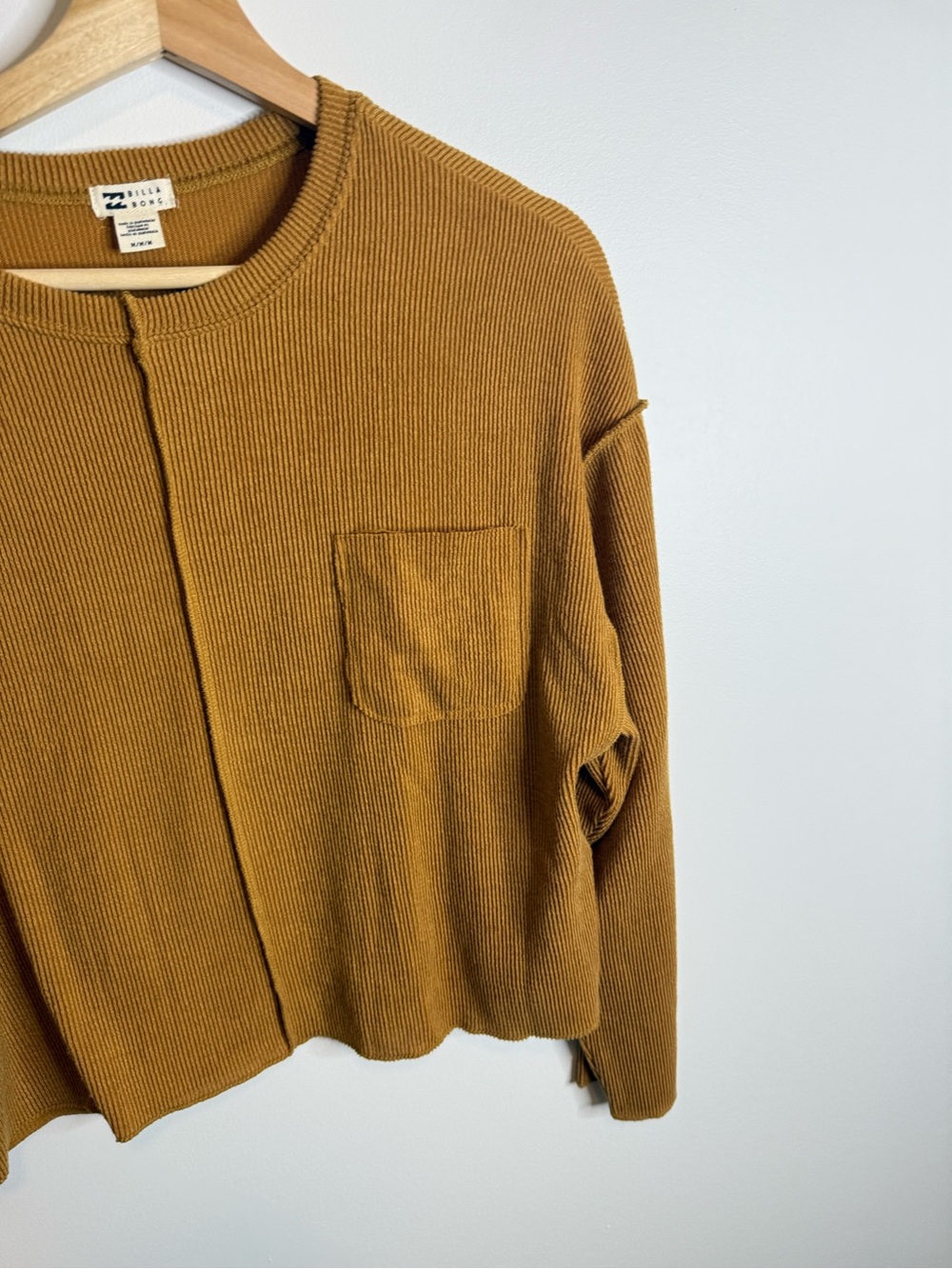 Billabong Waffle Crewneck Sweater in Mustard size medium - Picture 3 of 9